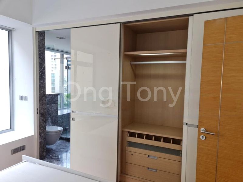 4 Bed Condo for Rent in  Suites @ Cairnhill - Image 1